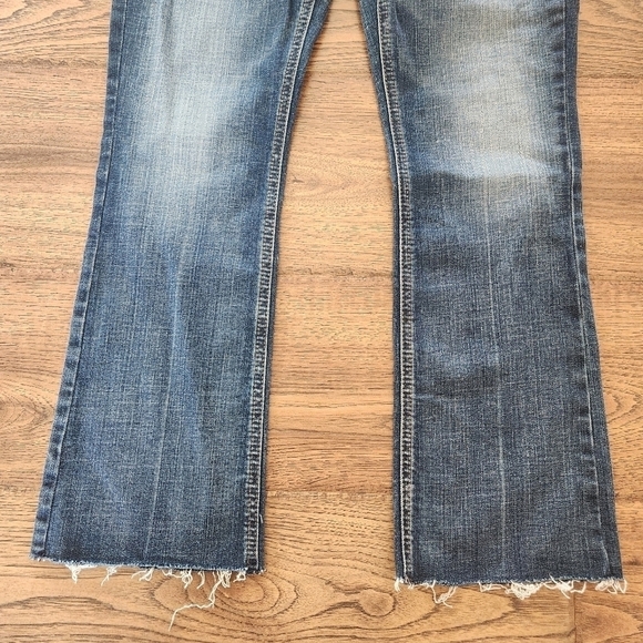 NWT Silver Bootcut Ankle Kicker IZZY Distressed Jeans - Picture 3 of 7
